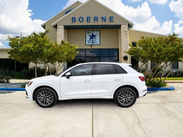 2024 Audi Q3 40 Premium