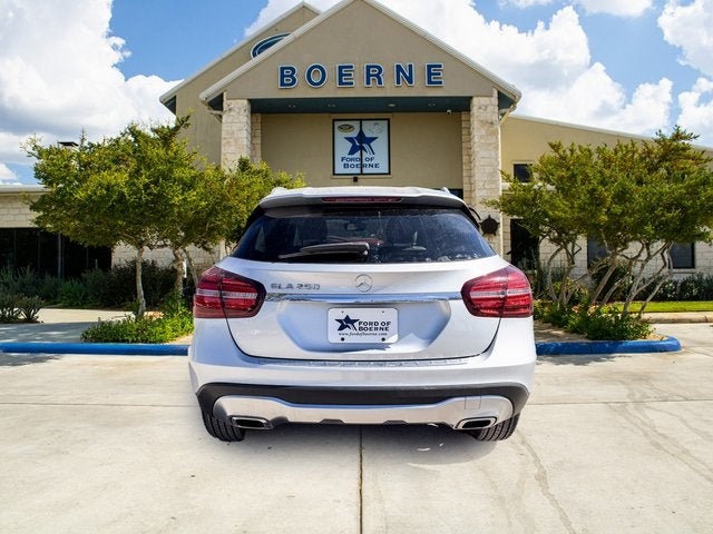 2020 Mercedes-Benz GLA Base