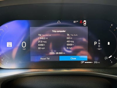 2024 Volvo XC40 B5 Plus Bright Theme