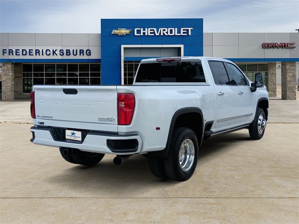 2026 Chevrolet Silverado 3500 HD High Country DRW