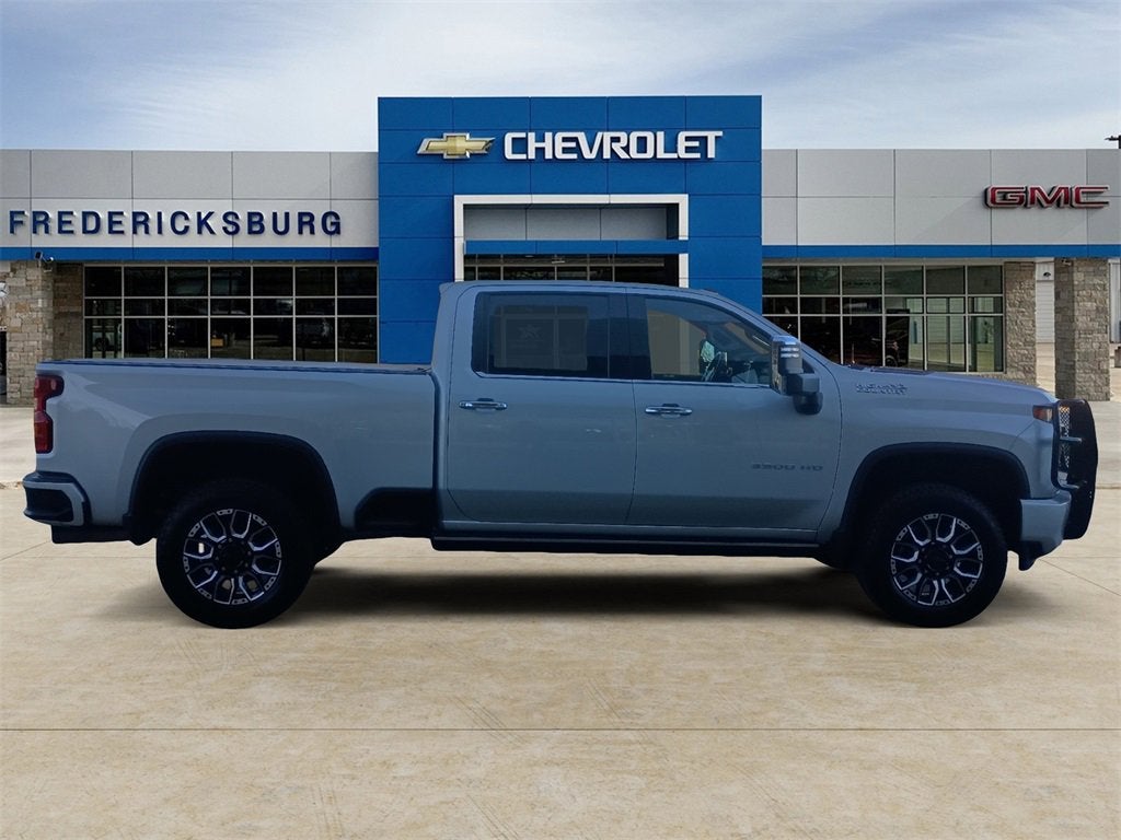 2022 Chevrolet Silverado 3500 HD High Country