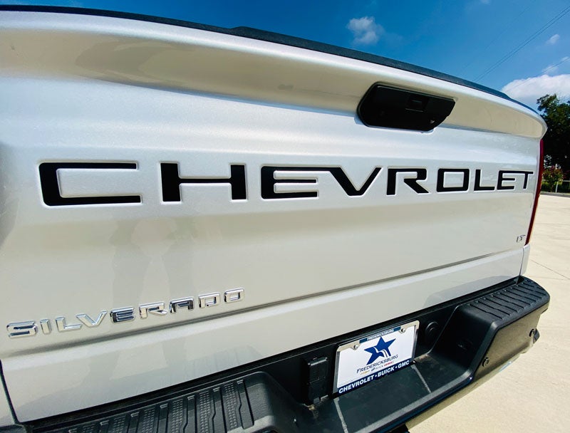 Badging and Tail Gate Lettering